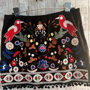 Impeccable Pig Embroidered Folk Mini Skirt